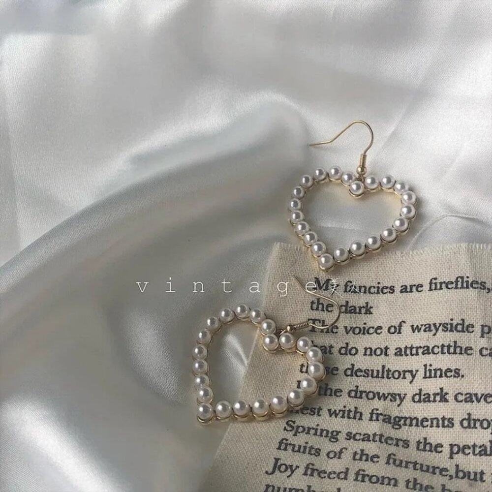 Pearl Heart Hoop Earrings - Classic Pearl White